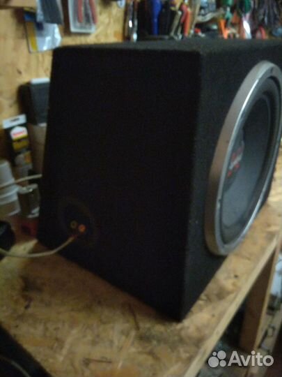 Колонки в автомобили