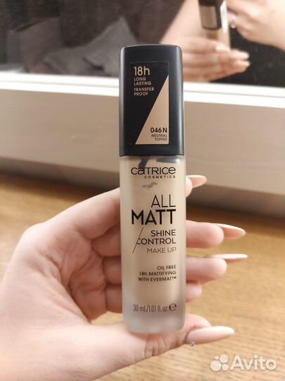 Тональный крем Catrice