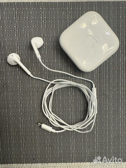 Наушники Apple Earpods Lghtning новые оригинал