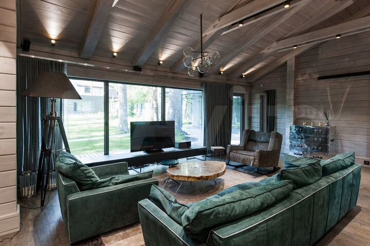 Коттедж 251,8 м² на участке 24 сот.