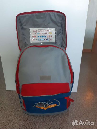 Школьный рюкзак