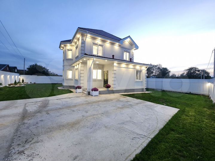 Дом 160 м² на участке 6,1 сот.