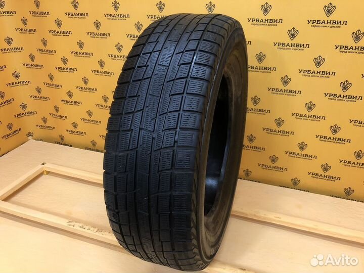 Yokohama Ice Guard IG30 215/65 R16 98Q