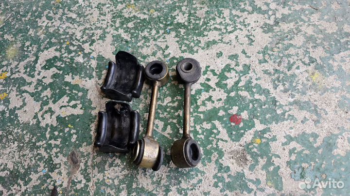 Стабилизатор передний на Mercedes-Benz W210 E55