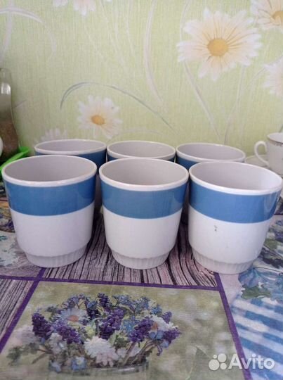 Блюдца, фарфоровые стаканы