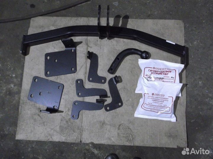 Фаркоп Трейлер 7140 Mitsubishi Outlander 2012