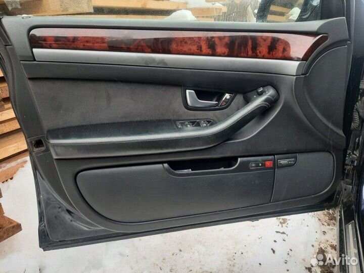 Обшивка двери Audi A8 BFM 2005