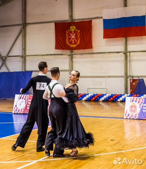 Платье для бальных танцев