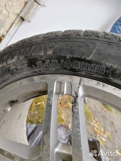 2 диска 245/50/18 и 1 диск 245/45/18 всесезонка