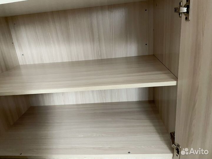 Детская кровать чердак со столом и шкафом