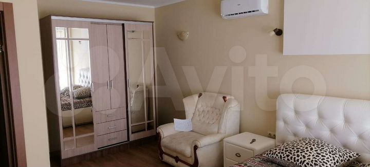 Дом 100 м² на участке 5 сот.