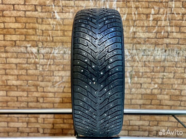 Nokian Tyres Hakkapeliitta 8 225/55 R17
