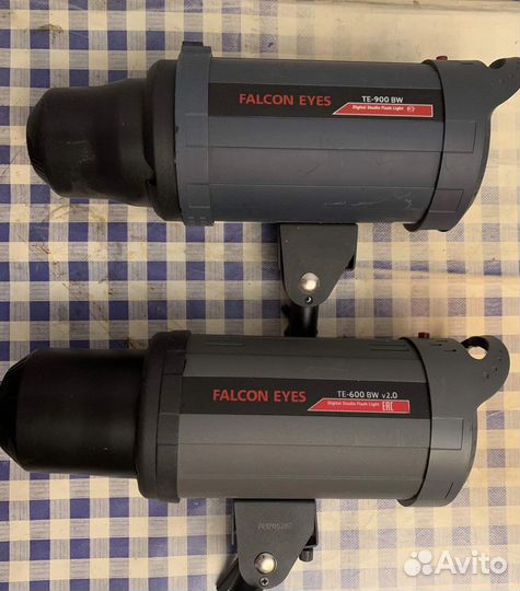 Студийные вспышки Falcon не рабочие