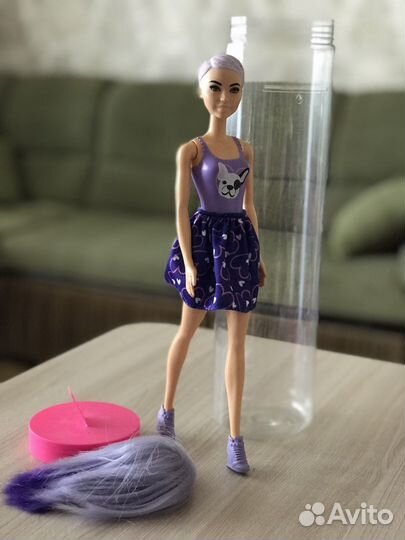 Барби Colour Reveal в тубусе