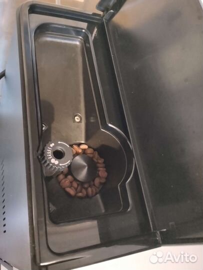 Кофемашина delonghi magnifica