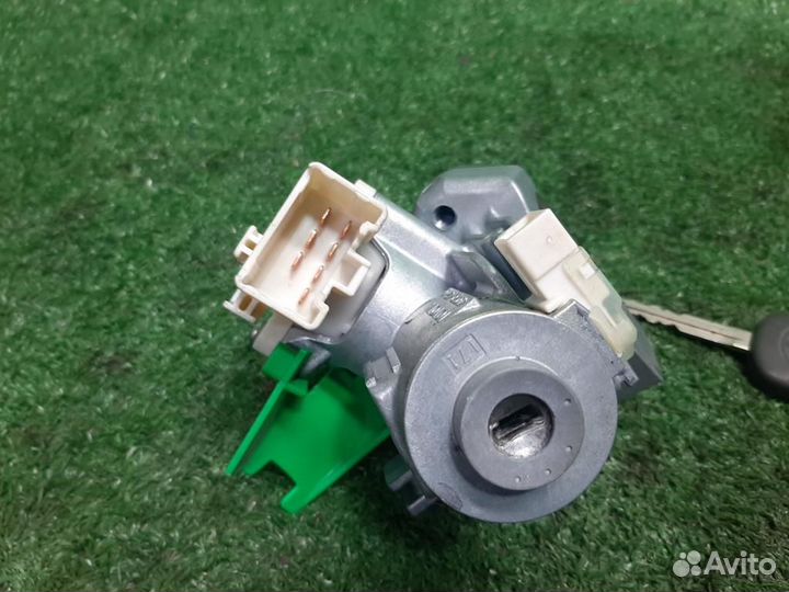 Замок зажигания Toyota RAV4 A30 2007