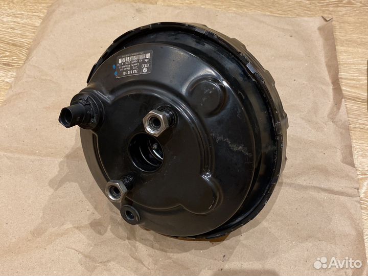 Ваккумный усилитель тормозов Audi Q7 4L