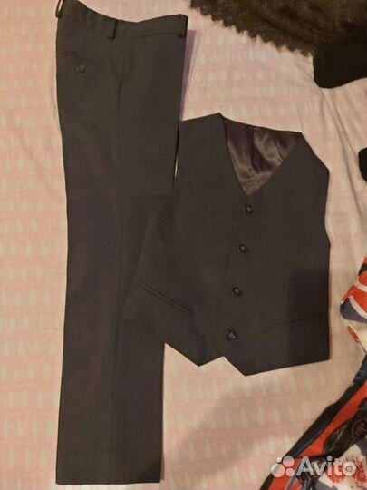Комплект 122-128 серый брюки и жилет