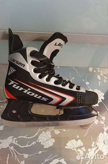 Коньки хоккейные larsen