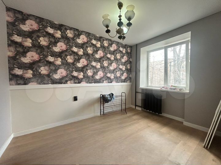 3-к. квартира, 55 м², 2/5 эт.