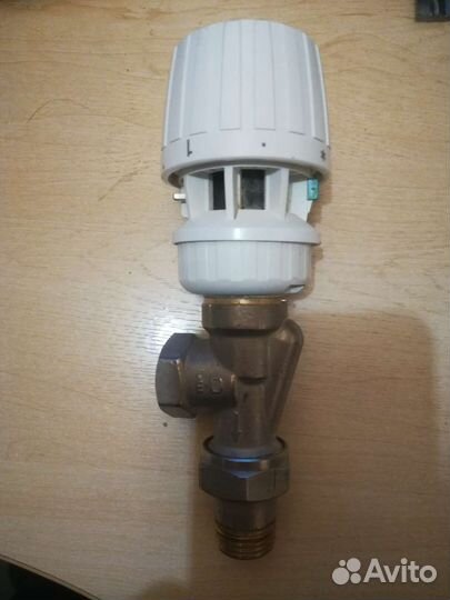 Термоклапан и термоголовка Danfoss в сборе