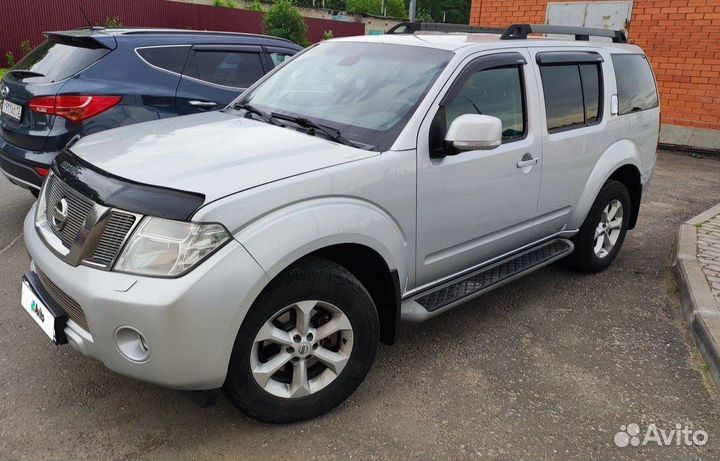 Nissan Pathfinder 2.5 AT, 2012, 98 330 км