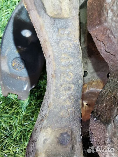 Суппорт передний/задний Hyundai XG/Grandeur 2.5