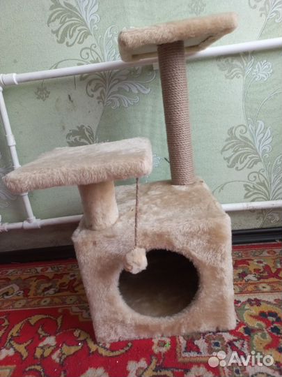 Домик для кошки с когтеточкой