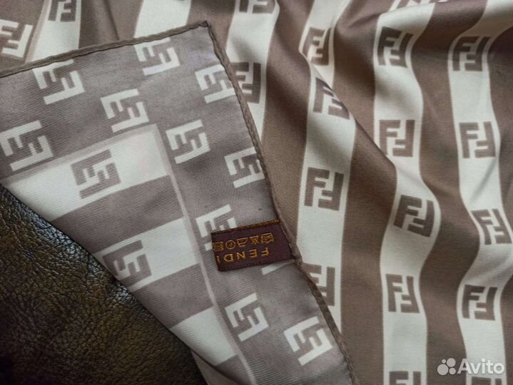 Платок fendi шелк монограмма 95см италия