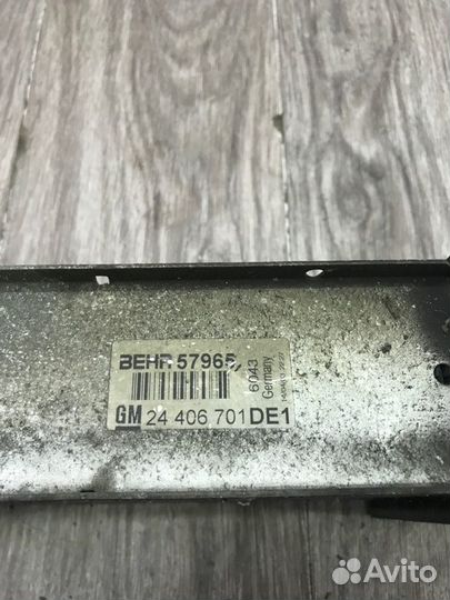 Интеркулер Opel Zafira A минивэн Y20DTH 2003