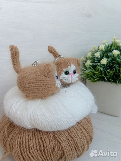 Котёнок брелок