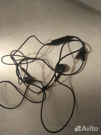 Гарнитуры и наушники