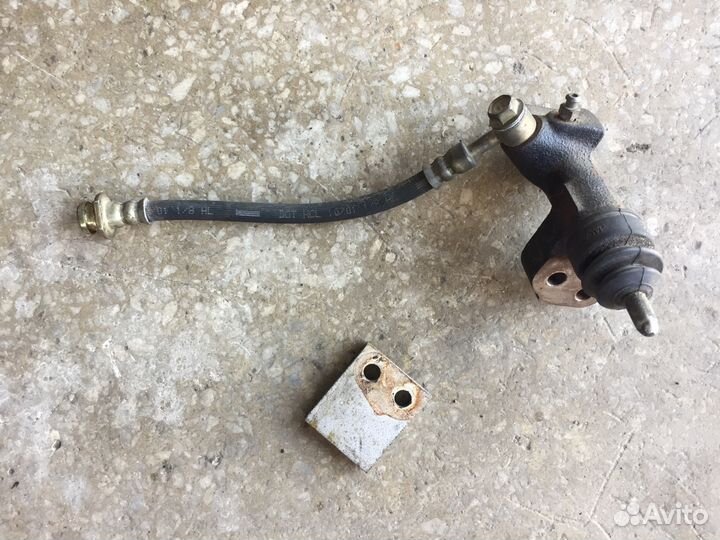 Цилиндр рабочий сцепления Nissan 30620-95F0A