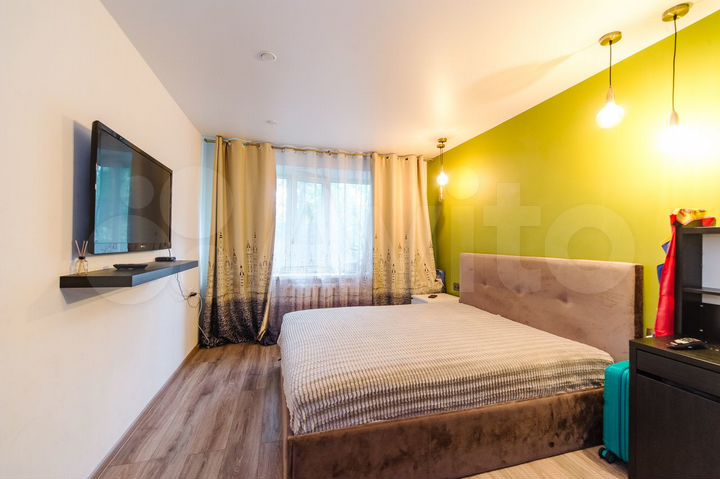 4-к. квартира, 87 м², 1/5 эт.