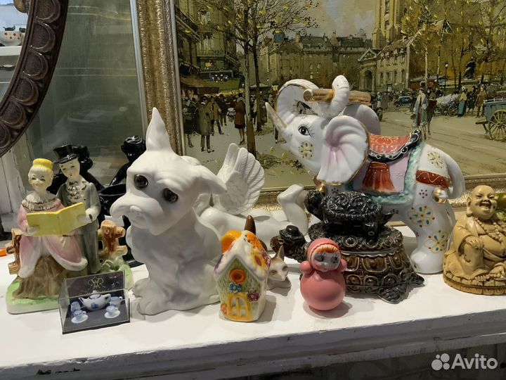 Статуэток очень много