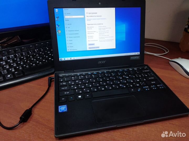 Ноутбук 2020 Г.В С небольшим экраном легкий