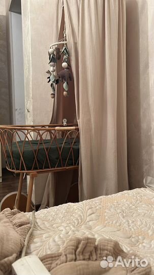 Люлька на колесиках плетенная italbaby