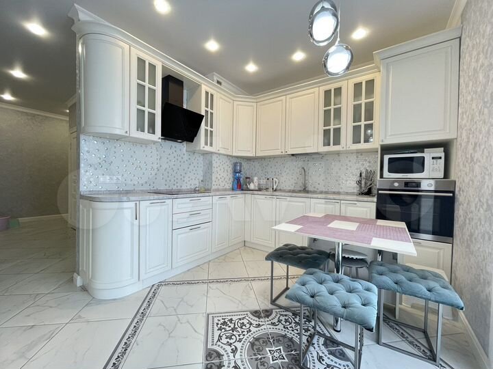 2-к. квартира, 59,9 м², 2/15 эт.