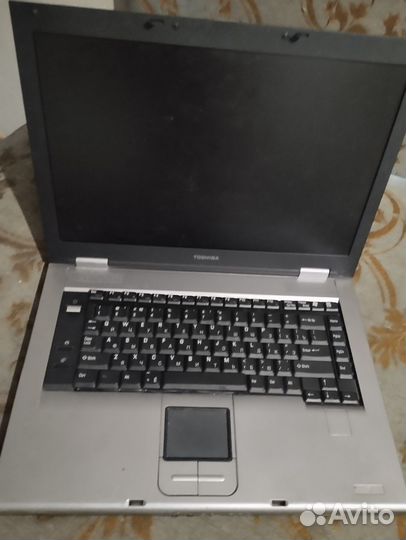 Ноутбук toshiba