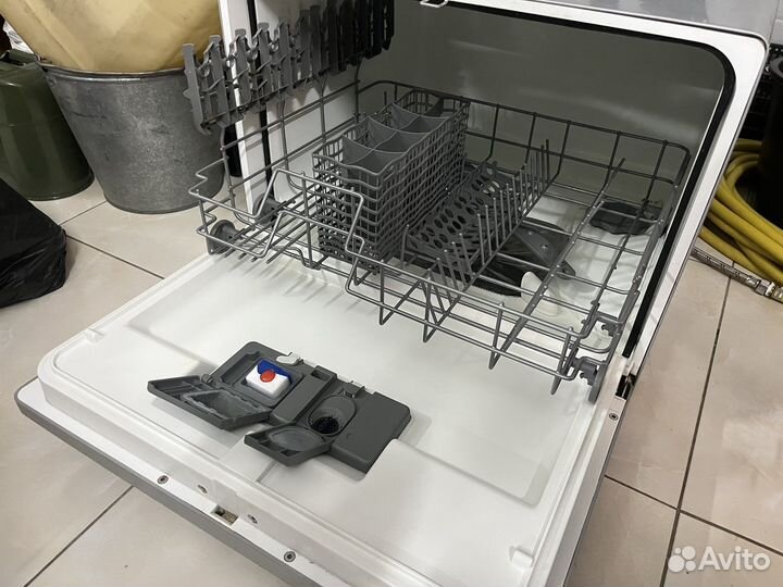 Посудомоечная машина Electrolux