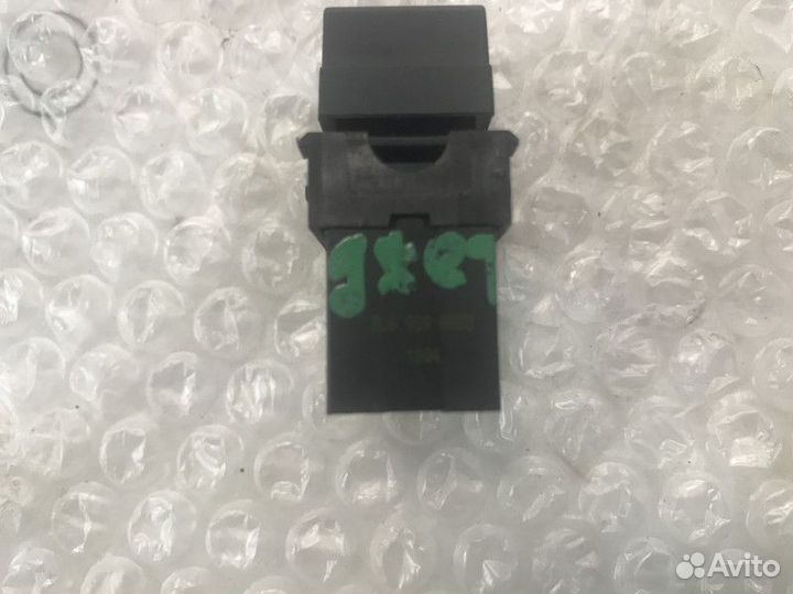 Кнопка стеклоподъемника Фольксваген Джетта 6