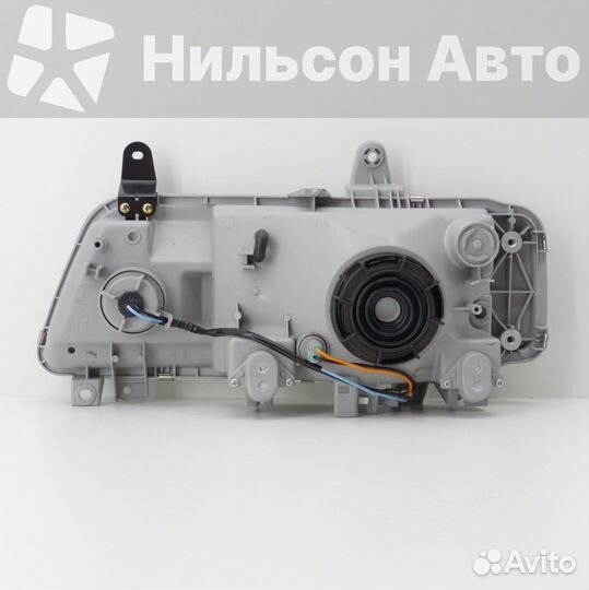 Фара isuzu forward FRR32-35, 1994-2006 г правая, z