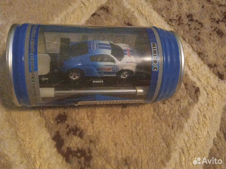 Машинка на пульте управления