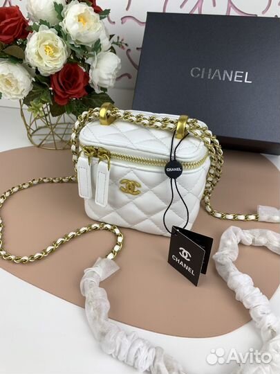 Сумка chanel белая