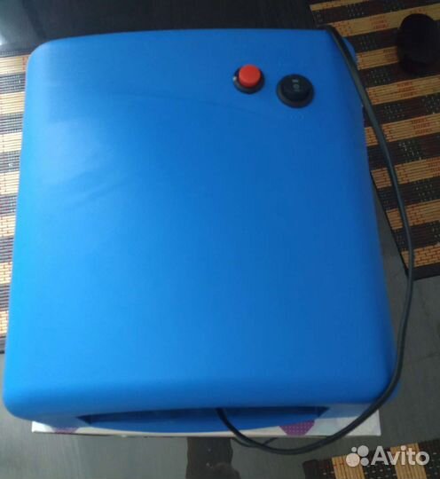 Лампа для ногтей