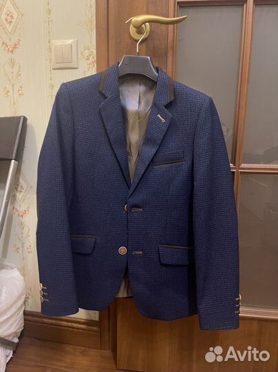 Пиджак на мальчика 152