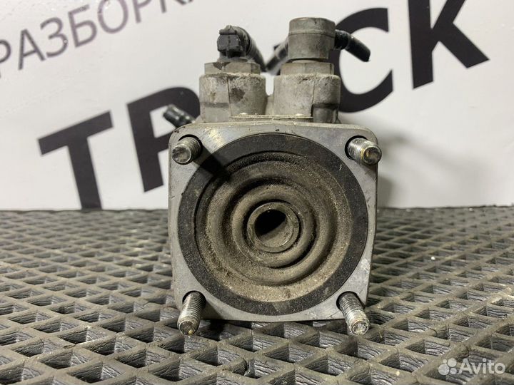 4613152640 Кран тормозной главный