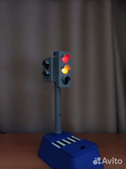 Детская игрушка Светофор