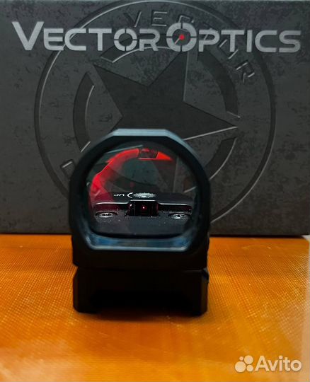 Коллиматорный прицел Vector Optics