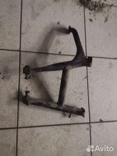 Подножка центральная Kawasaki ZZR 400 1